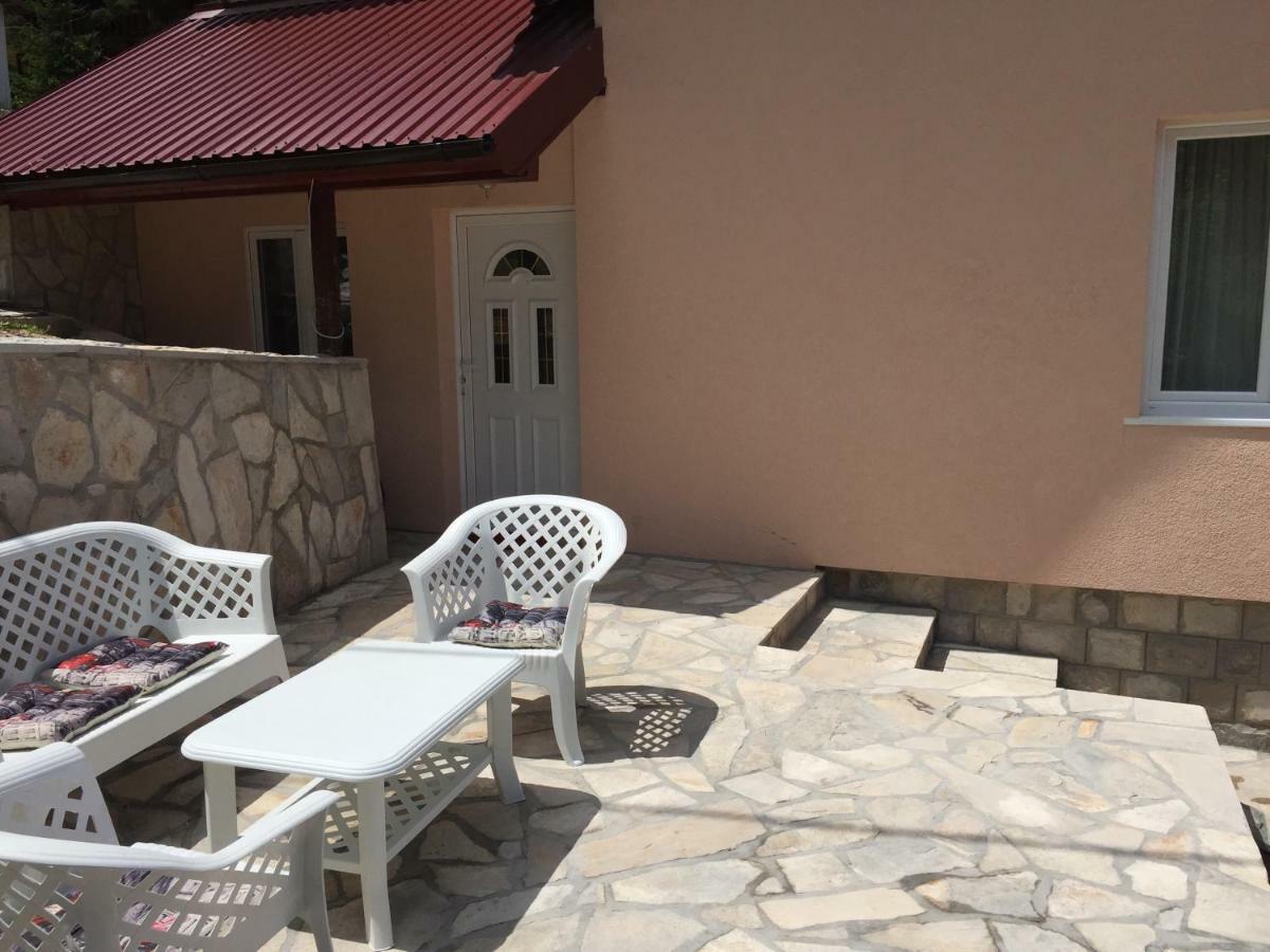 Guest House Dzakovic Stana Zabljak  Exterior photo